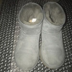😎Ugg boots in grey!